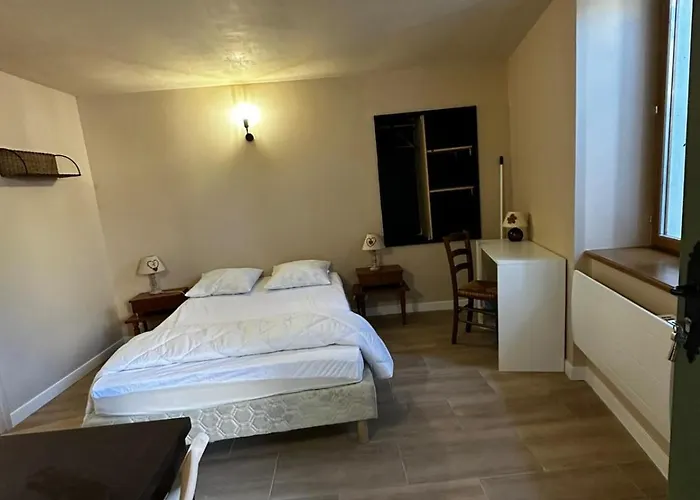 Apartment 2 Aux Volets Bleus *